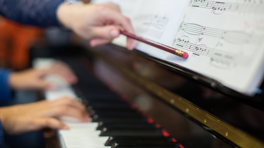 How Long Does It Take To Learn Piano With Lessons?